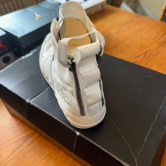 SF AFI MID - Picture 8 of 9